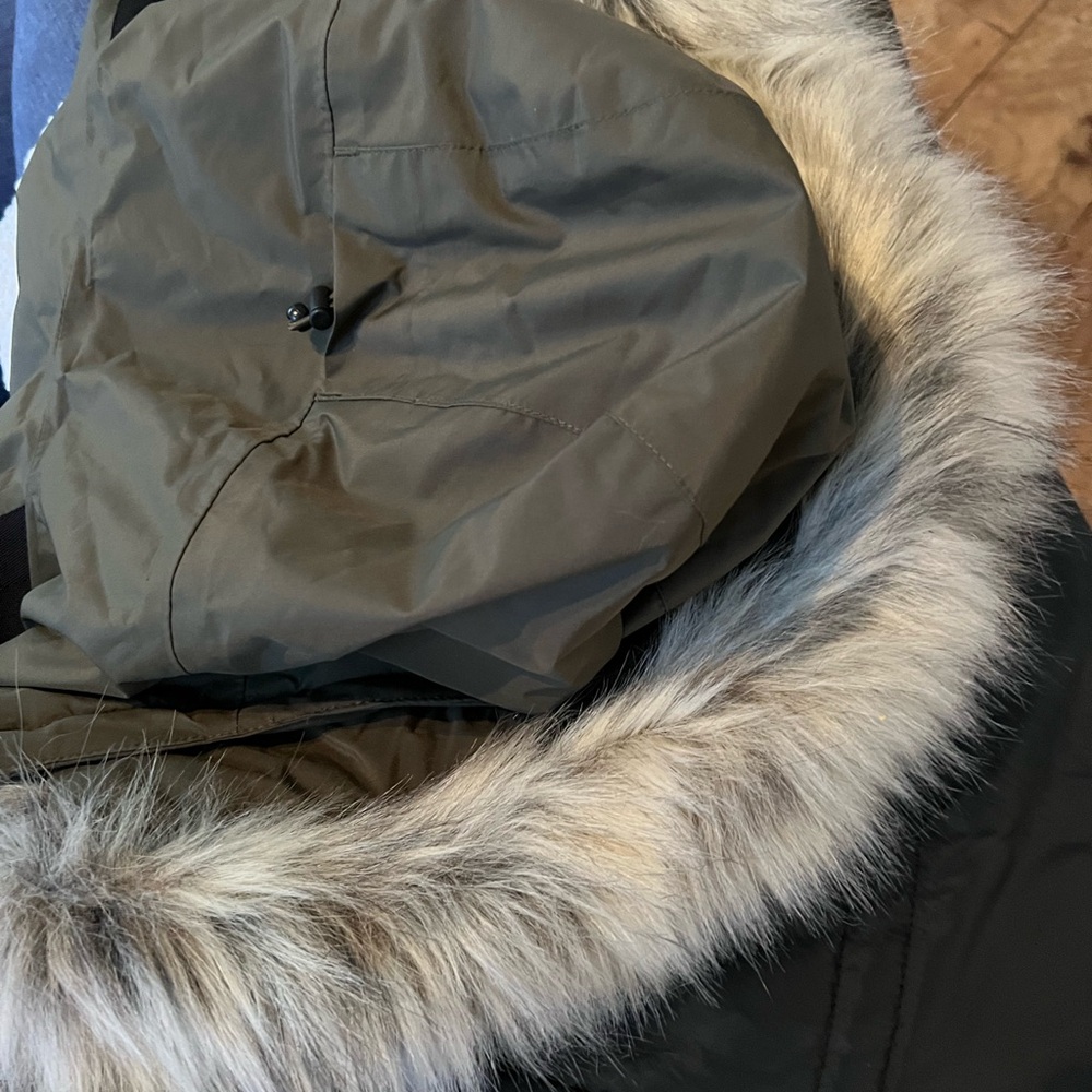 Helly Hansen Women’s Senja Insulated Winter Parka - Size Large - Picture 5 of 15